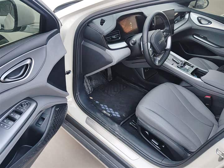 BYD Seal 07 DM-i Hybrid 2025 2025款 智驾版 DM-i 1.5L 125km 尊贵型