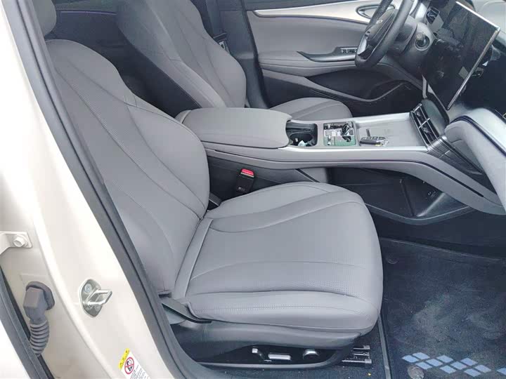 BYD Seal 07 DM-i Hybrid 2025 2025款 智驾版 DM-i 1.5L 125km 尊贵型