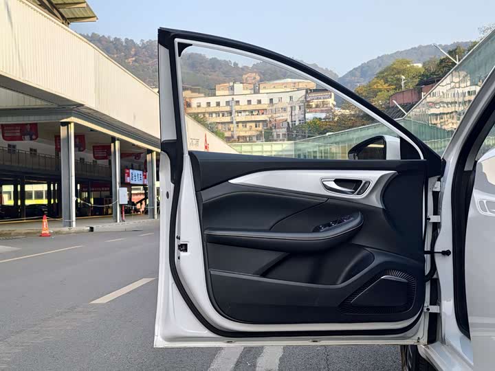 2023 Roewe i6 Max EV