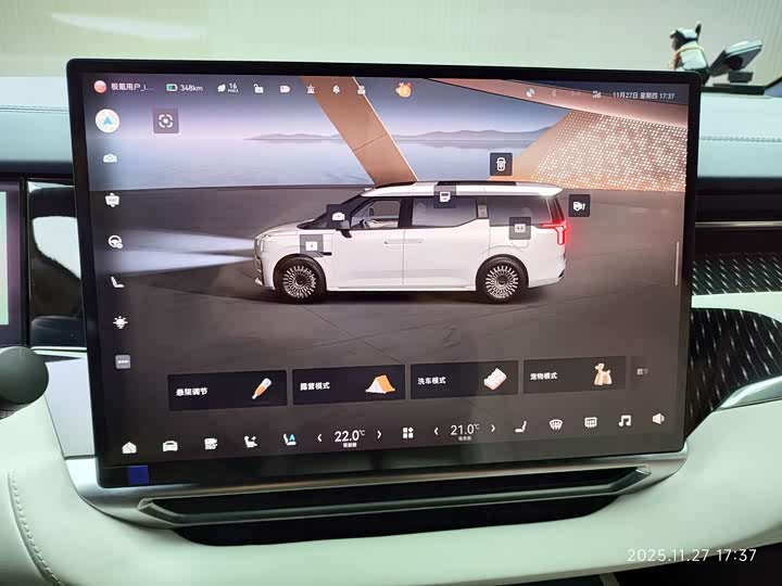 Zeekr 009 2024 2024款 七座过道版四驱 108kWh