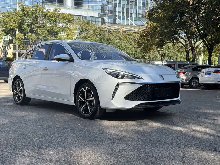 Roewe i5 2023 2023款 1.5L CVT尊荣版