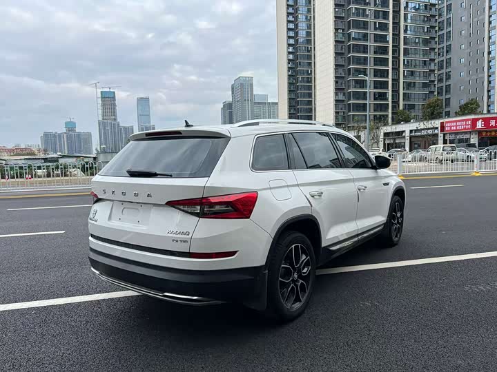 Skoda Kodiaq 2020 2020款 TSI330 7座两驱豪华优享版