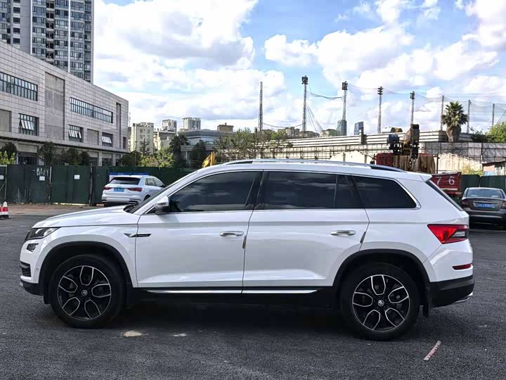 Skoda Kodiaq 2020 2020款 TSI330 7座两驱豪华优享版