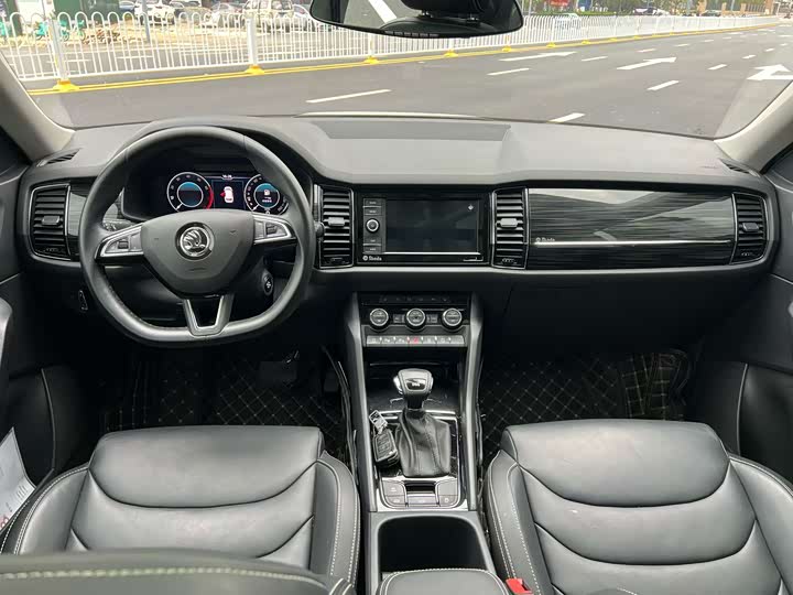 Skoda Kodiaq 2020 2020款 TSI330 7座两驱豪华优享版