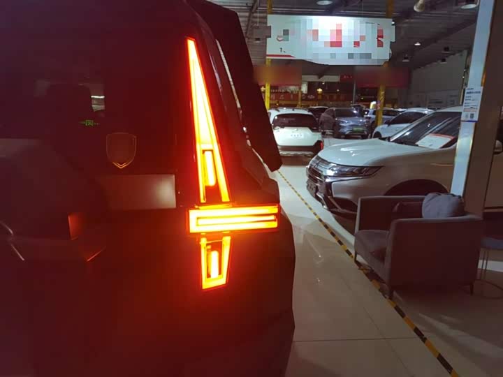 Dongfeng Mengshi M-Hero 917 2023 2023款 纯电基础版