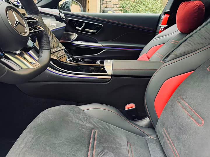 Mercedes-Benz CLE-Class AMG 2026 2026款 AMG CLE 53 4MATIC+ 轿跑车