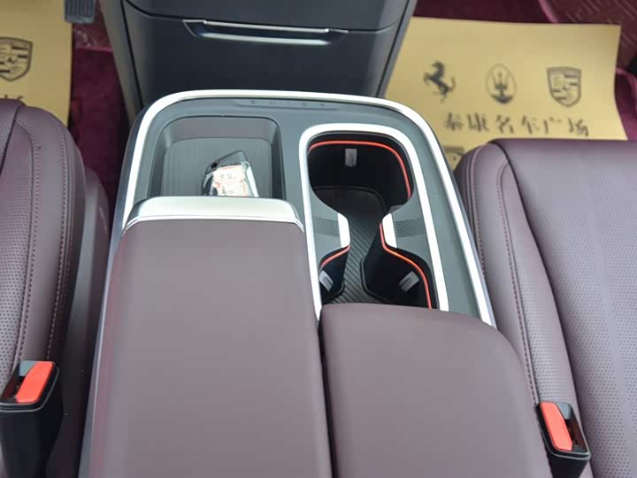 Buick GL8 Century 2025 2025款 2.0T 六座蕴世版