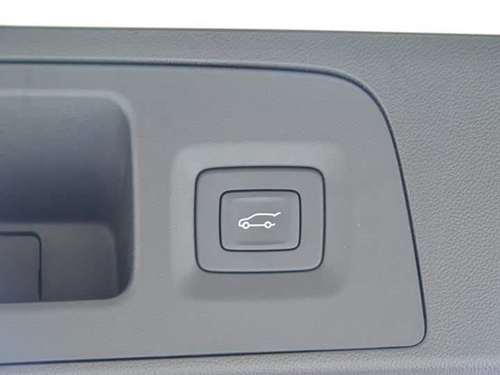 Buick GL8 Century 2025 2025款 2.0T 六座蕴世版