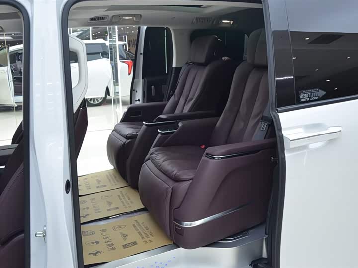 Buick GL8 Century 2025 2025款 2.0T 六座蕴世版