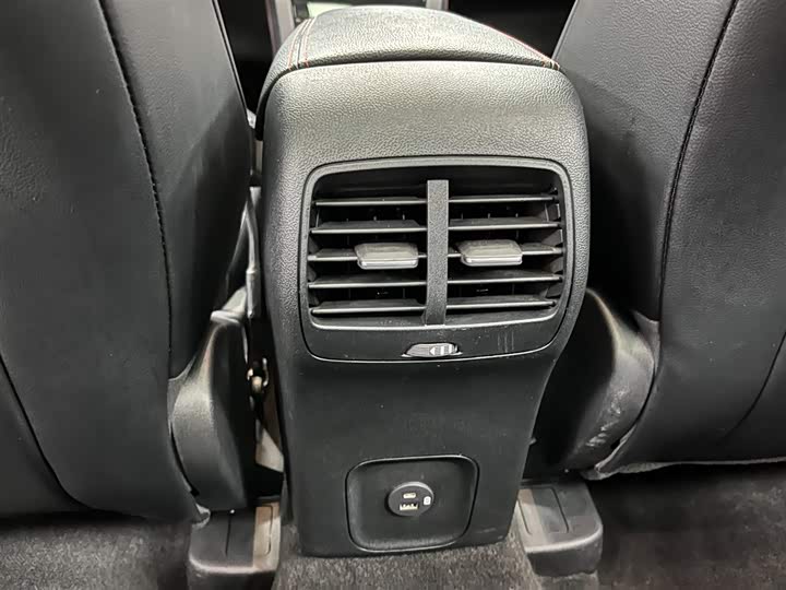 Ford Escape 2024 2024款 EcoBoost 245 四驱纵享款ST-Line Pro