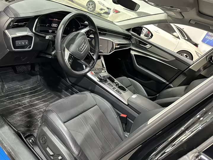 Audi A6 2023 2023款 Avant 先锋派 45 TFSI 臻选动感型