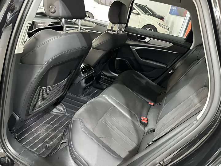 Audi A6 2023 2023款 Avant 先锋派 45 TFSI 臻选动感型