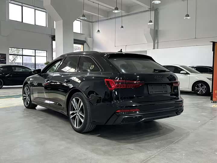 Audi A6 2023 2023款 Avant 先锋派 45 TFSI 臻选动感型