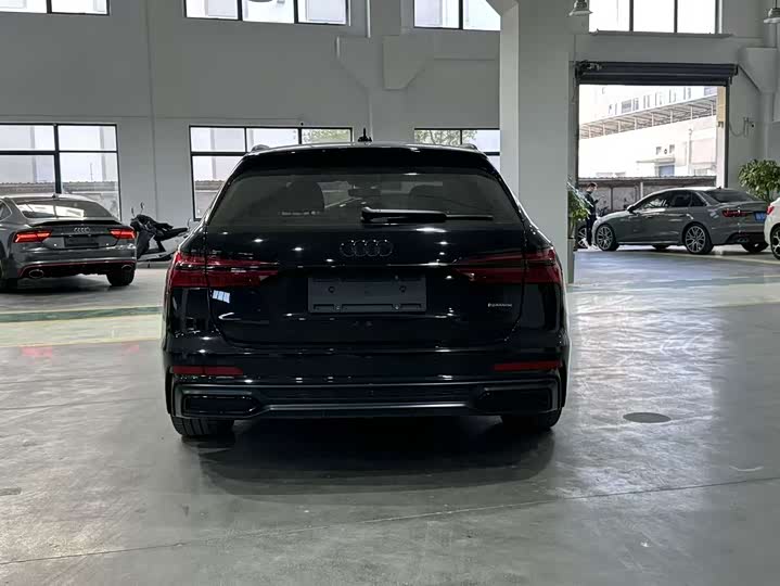 Audi A6 2023 2023款 Avant 先锋派 45 TFSI 臻选动感型