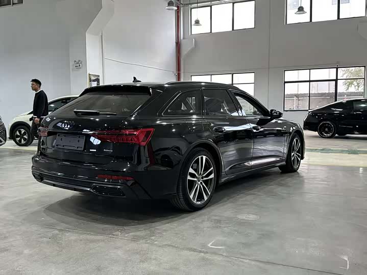 Audi A6 2023 2023款 Avant 先锋派 45 TFSI 臻选动感型