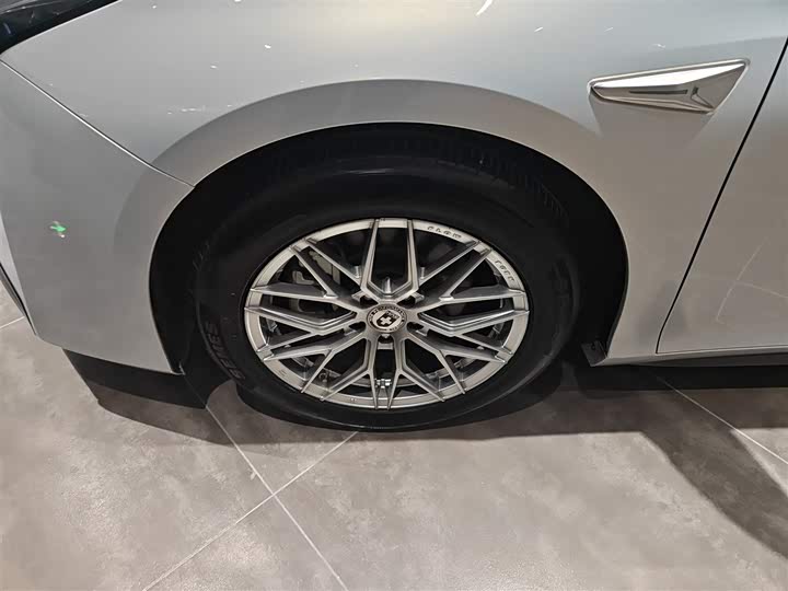 GAC Aion S Plus 2023 2023款 70 乐享版 三元锂