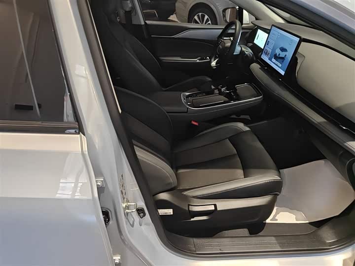 GAC Aion S Plus 2023 2023款 70 乐享版 三元锂