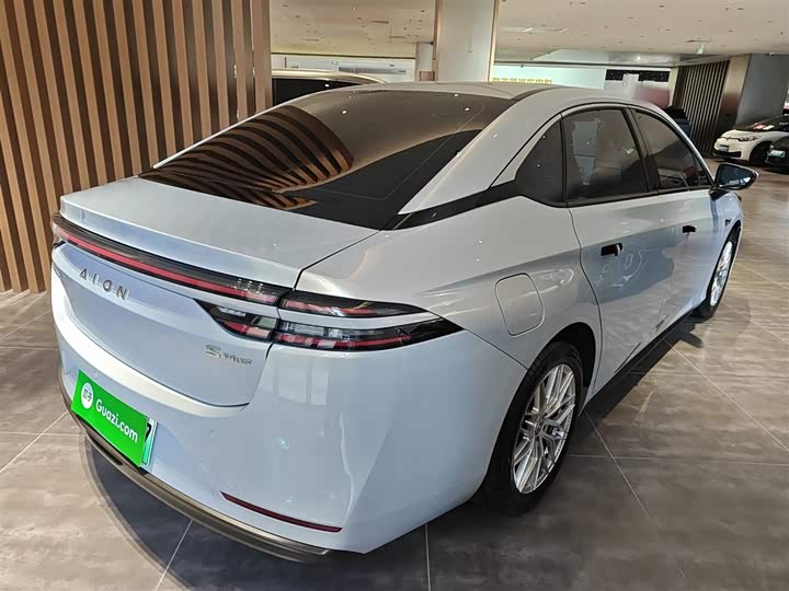 GAC Aion S Plus 2023 2023款 70 乐享版 三元锂