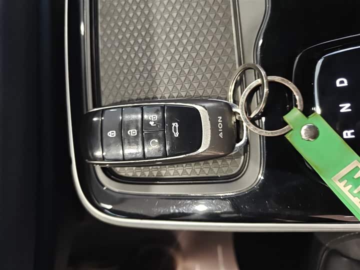 GAC Aion S Plus 2023 2023款 70 乐享版 三元锂