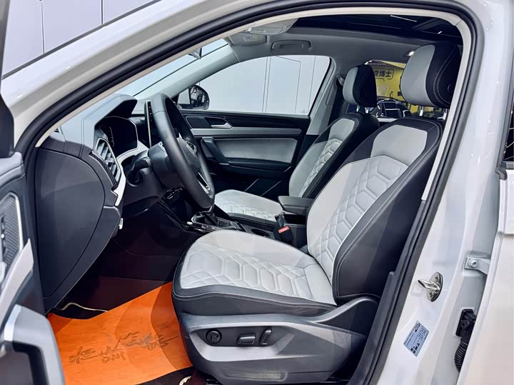 Volkswagen Tayron 2024 2024款 330TSI 两驱豪华Plus进阶版