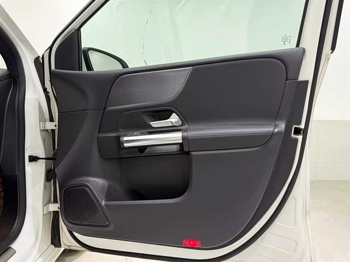 Mercedes-Benz B-Class 2022 2022款 改款 B 200 时尚型