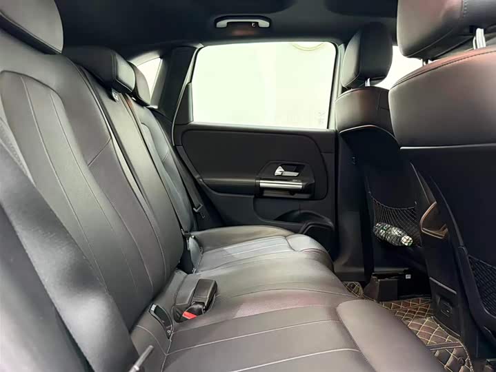 Mercedes-Benz B-Class 2022 2022款 改款 B 200 时尚型