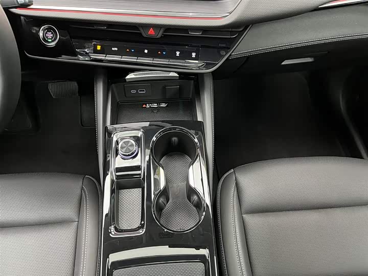 Buick Envision S 2025 2025款 25T 进享白金版