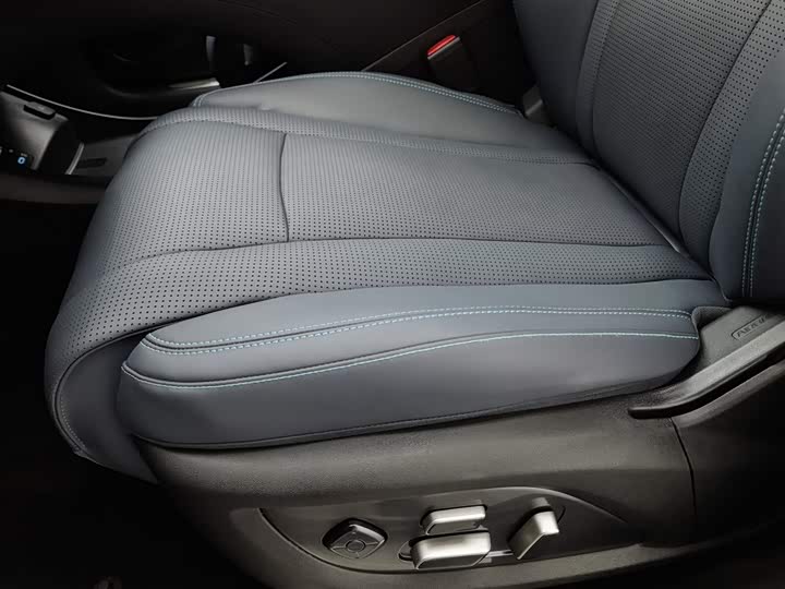 BYD Sea Lion 07 DM-i Hybrid 2025 2025款 150 领航+版