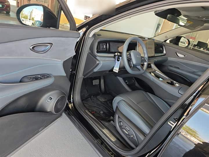 BYD Sea Lion 07 DM-i Hybrid 2025 2025款 150 领航+版