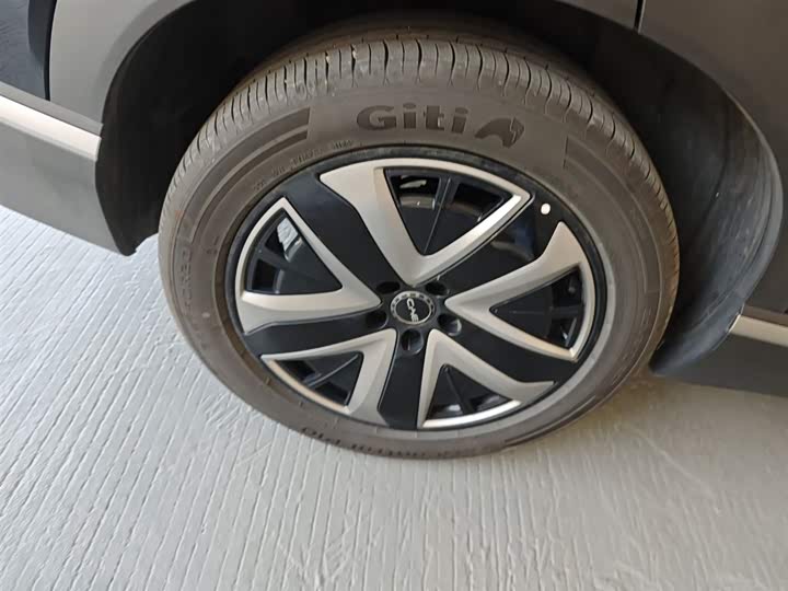 BYD Sea Lion 07 DM-i Hybrid 2025 2025款 150 领航+版