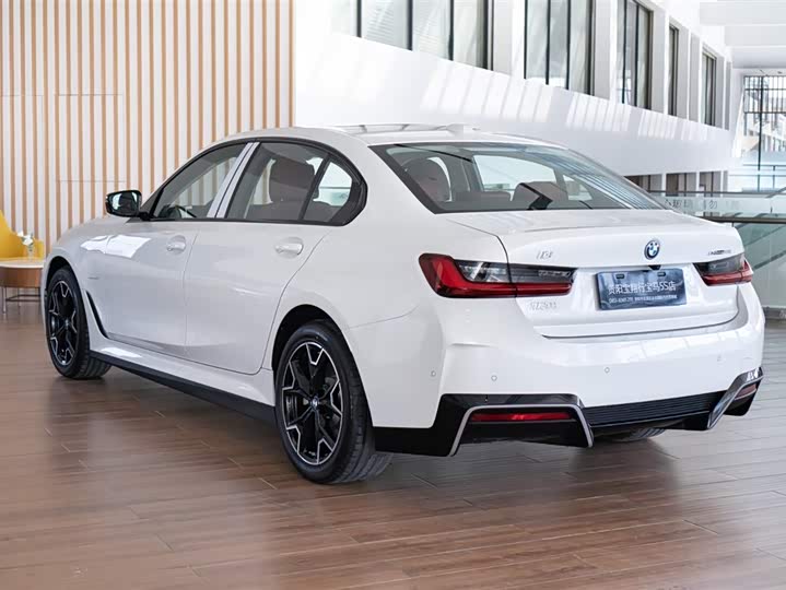 BMW i3 2025 2025款 eDrive 40 L 曜夜套装