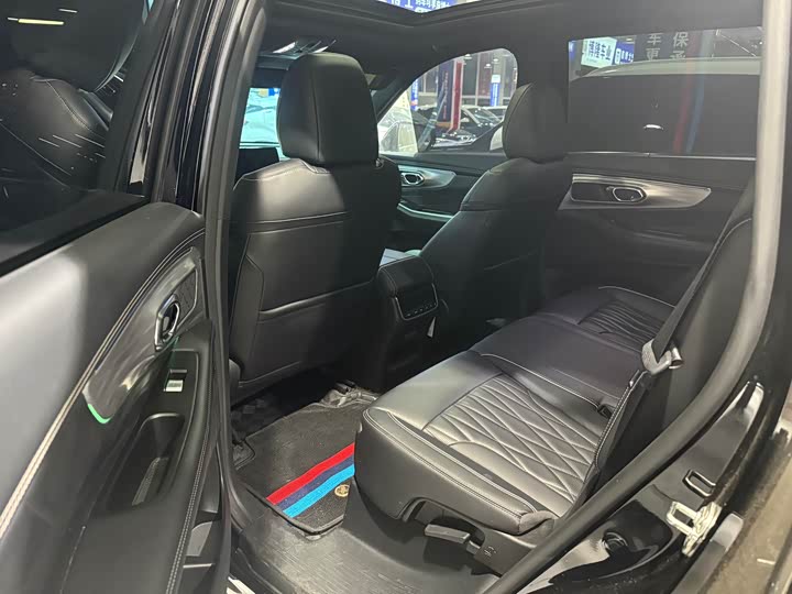 GAC Trumpchi GS8 2024 2024款 领航系列 2.0TGDI 两驱豪华智联版