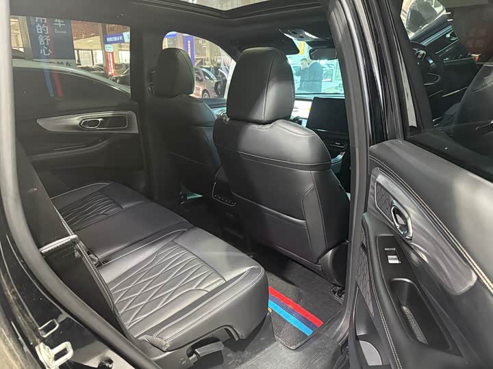 GAC Trumpchi GS8 2024 2024款 领航系列 2.0TGDI 两驱豪华智联版