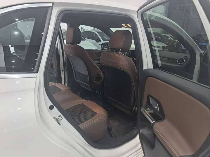 Mercedes-Benz B-Class 2021 2021款 B 180 时尚型