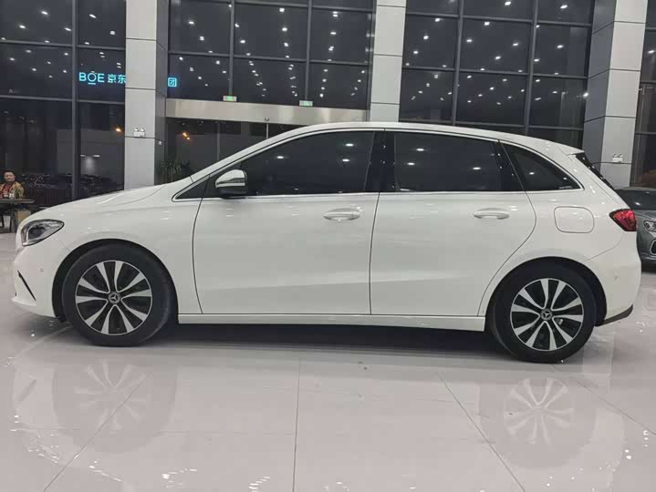 Mercedes-Benz B-Class 2021 2021款 B 180 时尚型