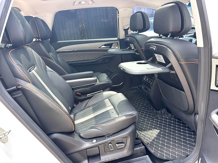 Dongfeng Forthing Yacht 2022 2022款 1.5T DCT逐浪版