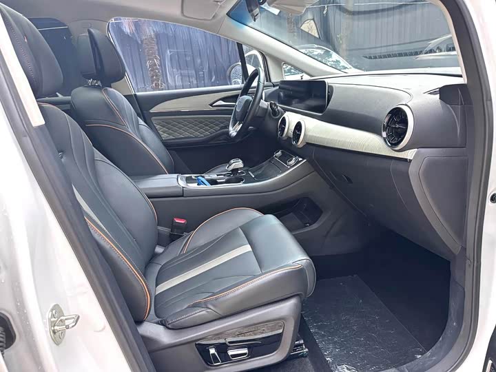 Dongfeng Forthing Yacht 2022 2022款 1.5T DCT逐浪版