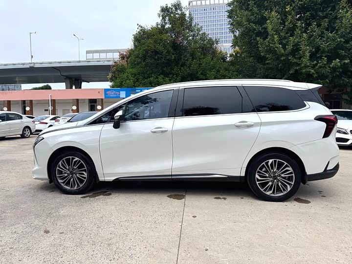 Dongfeng Forthing Yacht 2022 2022款 1.5T DCT逐浪版