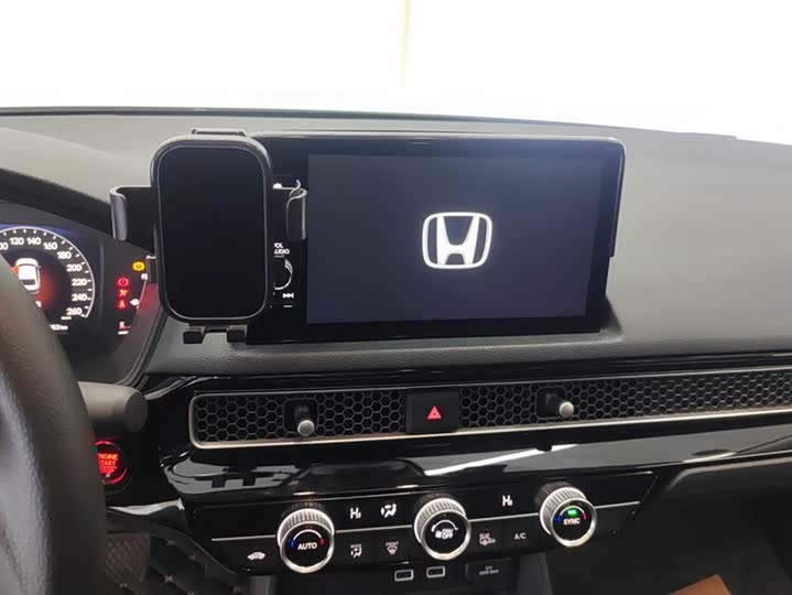 Honda Integra 2023 2023款 240TURBO CVT领先版