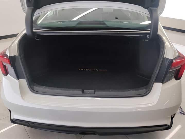 Honda Integra 2023 2023款 240TURBO CVT领先版