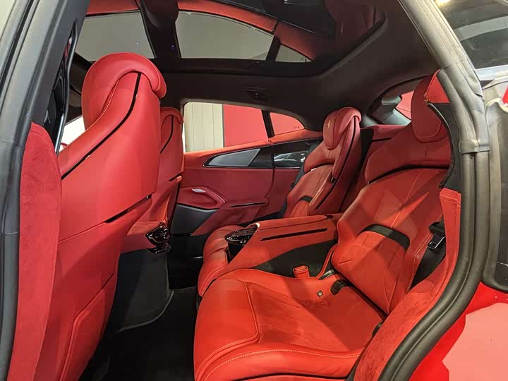 Ferrari Purosangue 2023 2023款 6.5L V12