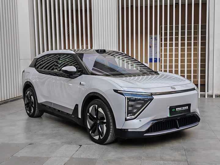 HiPhi Y 2023 2023款 560km 先锋版