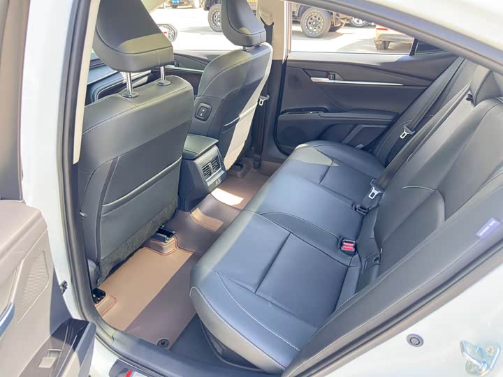 Toyota Camry 2025 2025款 双擎 2.5HG 尊贵智行版