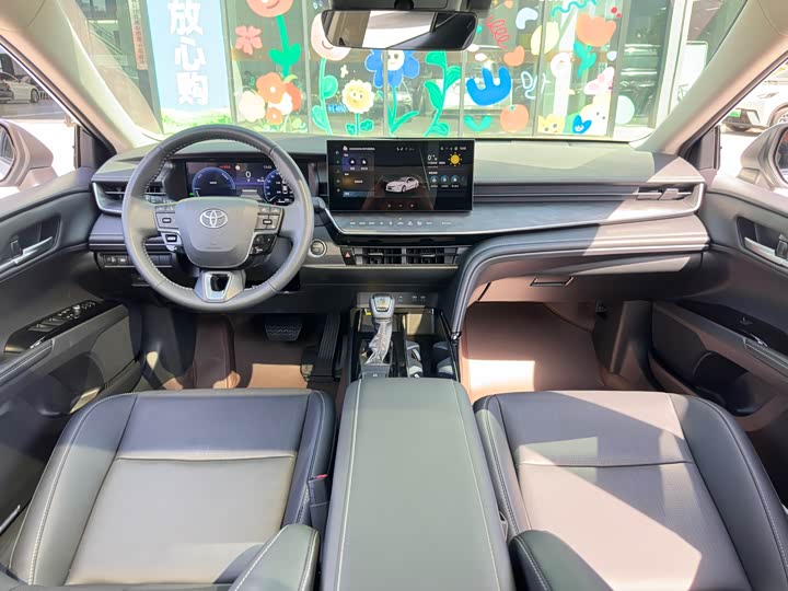 Toyota Camry 2025 2025款 双擎 2.5HG 尊贵智行版