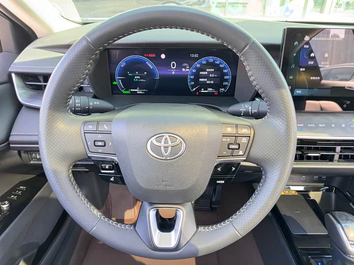 Toyota Camry 2025 2025款 双擎 2.5HG 尊贵智行版