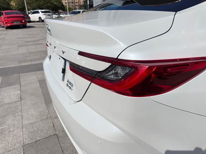 Toyota Camry 2025 2025款 双擎 2.5HG 尊贵智行版