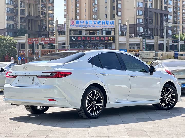 Toyota Camry 2025 2025款 双擎 2.5HG 尊贵智行版