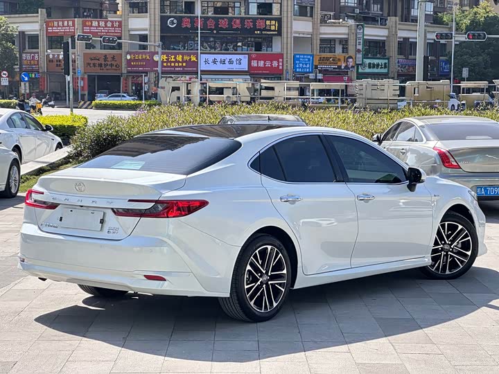 Toyota Camry 2025 2025款 双擎 2.5HG 尊贵智行版