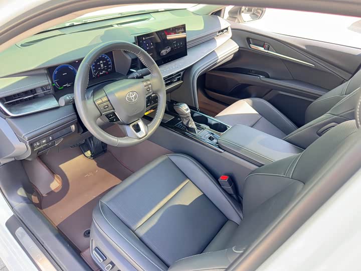 Toyota Camry 2025 2025款 双擎 2.5HG 尊贵智行版