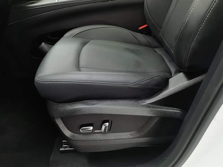 Chery Tiggo 8 Pro 2025 2025款 290T 两驱豪华版